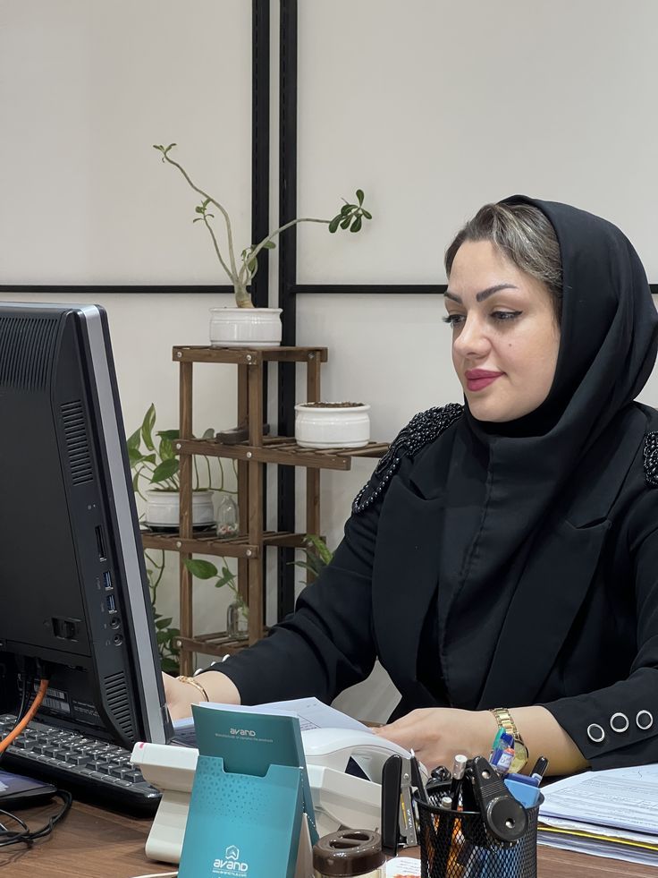 تصویر فاطمه صادقی